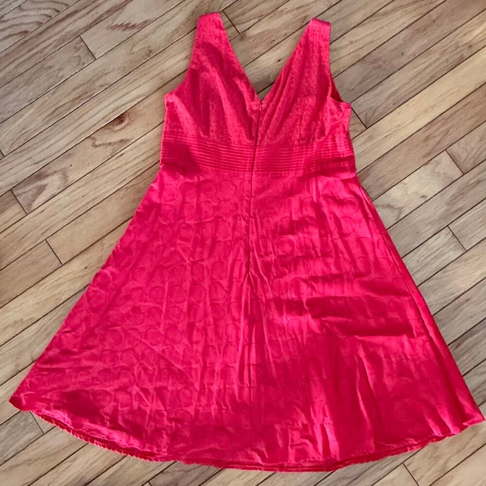 Red Sleeveless V-Neck A-Line Sandra Darren Party Dress Textured 16 W Summer
